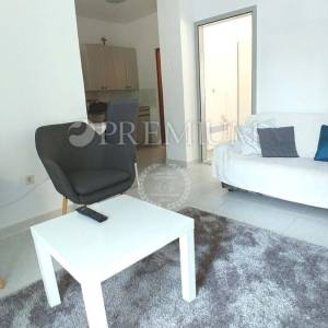 Krk, grad, apartman u prizemlju!