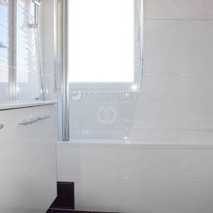 Krk, okolica, kuća od 171 m2 s bazenom i pogledom na more!