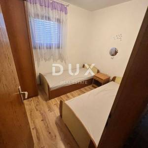 KRK (OKOLICA) - Prizemna etaža kuće (2 apartmana) sa vrtom