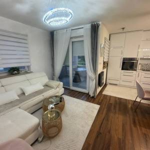Krk, Šilo, 46m2, stan s bazenom i pogledom na more