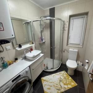 Krk, Šilo, 46m2, stan s bazenom i pogledom na more