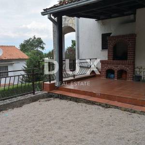 KRK, SOLINE - Dva apartmana u prizemlju s okućnicom