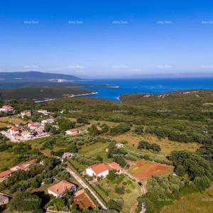 KRNICA - Prodaje se građevinsko zemljište 1070 m2