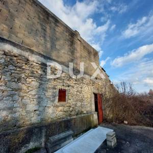 KRŠAN, LABIN, ISTRA - Imanje sa 4 kuće za renovaciju i velikom okućnicom