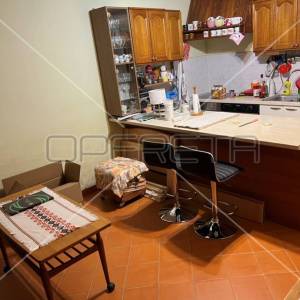 Kuća 150 m2 u slijepoj ulici sa vrtom 224 m2, centar Pule 