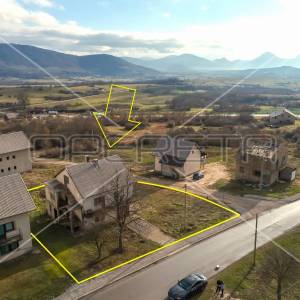 Kuća 95 m2 i parcela 792 m2, Lika, Udbina

