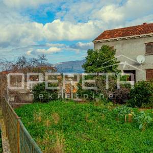 Kuća na atraktivnoj lokaciji, 240 m2, Lumbarda, otok Korčula