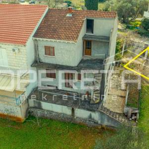 Kuća na atraktivnoj lokaciji, 240 m2, Lumbarda, otok Korčula