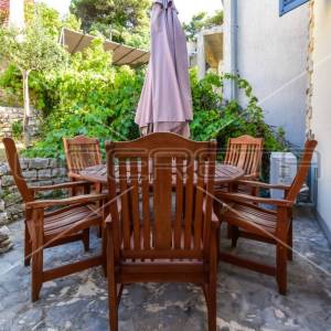 Kuća na atraktivnoj lokaciji s pogledmo na more, Splitska, otok Brač
