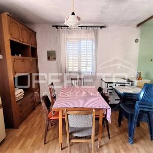 Kuća s 2 stana, Bićine, Skradin