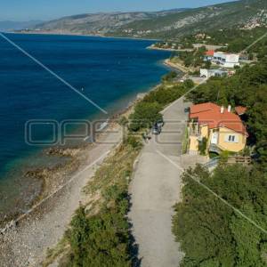 Kuća s 4 apartmana, pogled na more, 1. red do mora, plaža, 216 m2,Senj