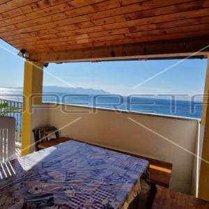 Kuća s 4 apartmana, pogled na more, 1. red do mora, plaža, 216 m2,Senj