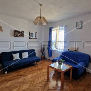 Kuća s 4 apartmana, pogled na more, 1. red do mora, plaža, 216 m2,Senj
