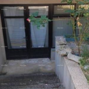 Kuća s apartmanima u Fažani