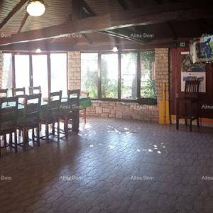 Kuća s restoranom u blizini Ližnjana - Odlična investicija!