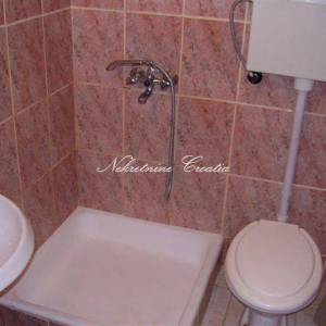  Kuća sa 6 apartmana! 