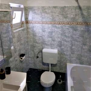 Kuća sa dva apartmana u centru Medulina.