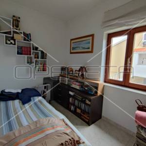 Kuća sa dva stana i vrtom, blizina mora, Sabunike-Nin, Zadar