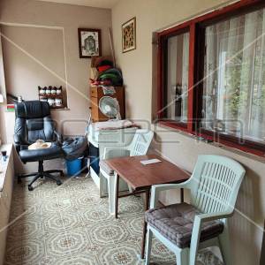 Kuća sa dva stana i vrtom, blizina mora, Sabunike-Nin, Zadar