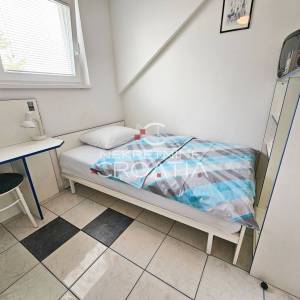 Kuća sa uhodanim poslovnim prostorom!