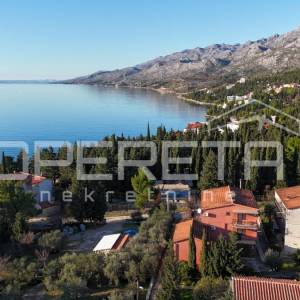 Kuća sa više stambenih jedinica, 150m do mora, Starigrad Paklenica 
