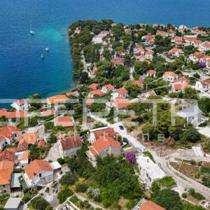 Kuća u Splitskoj na Braču, spoj prirode, komfora i pogleda na more