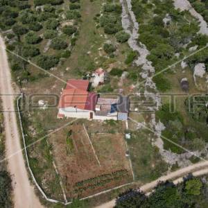 Kuća Vis, 38+25m2, imanje 6.888m2