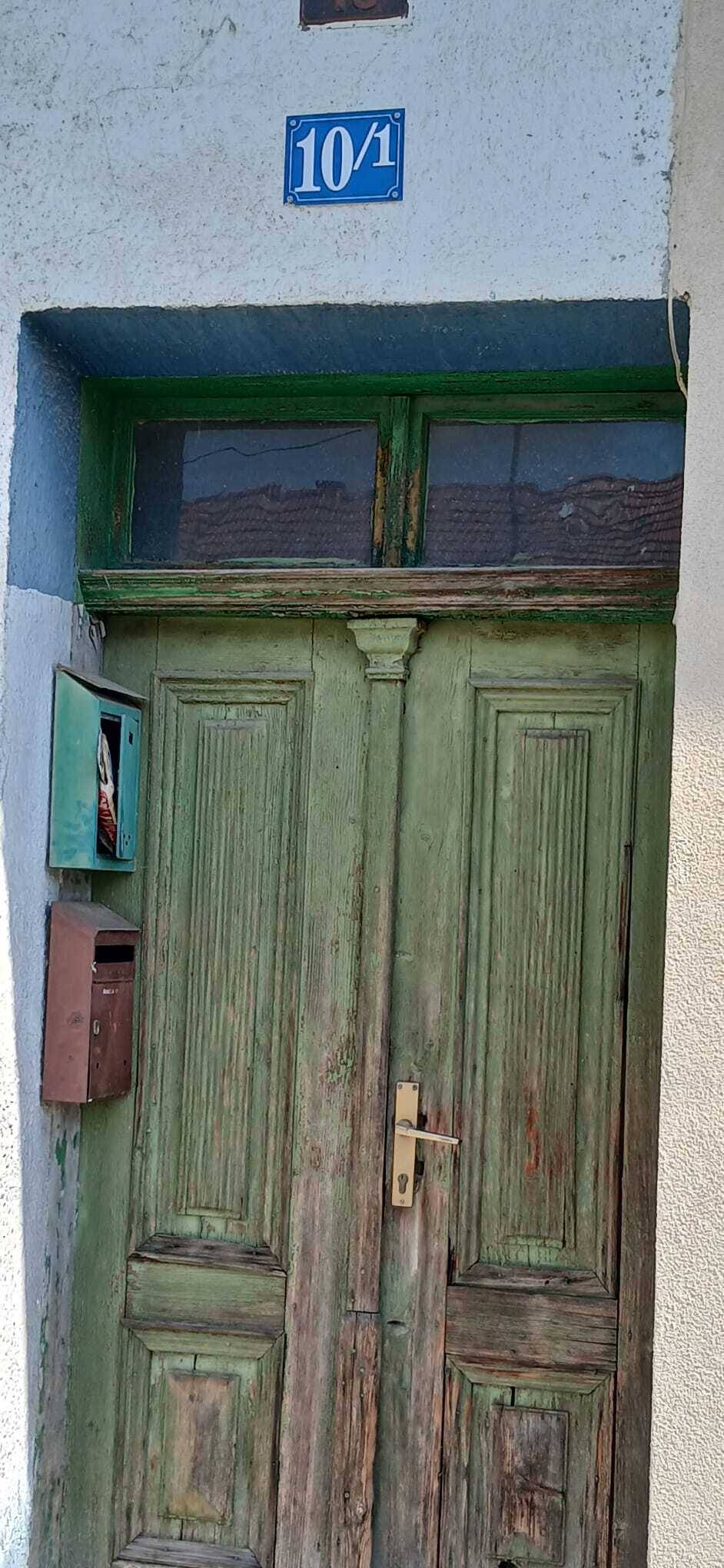 Kuća za adaptaciju/rušenje