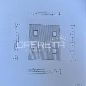 Kuća za renovaciju s parkingom na top lokaciji kod Jokera