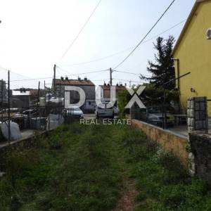 KUKULJANOVO, ČAVLE- starina 200m2 + građevinsko zemljište 11500m2 u industrijskoj zoni (namjena: trgovačka, zanatska, industrij...