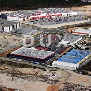 KUKULJANOVO INDUSTRIJSKA ZONA - građevinsko zemljište 5670m2 uz glavnu cestu za poslovni prostor / halu