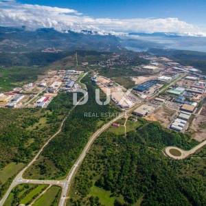 KUKULJANOVO INDUSTRIJSKA ZONA - građevinsko zemljište 5670m2 uz glavnu cestu za poslovni prostor / halu