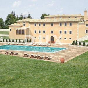 LABIN- RABAC - Stancija iz 17. stoljeća 3000m2 + okoliš 18772 m²