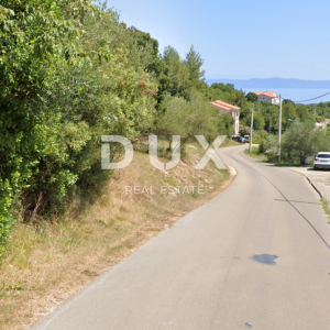 LABIN, SVETA MARINA- stara kuća s građevinskim zemljištem 935m2, pogledom na more i 2 idejna projekta