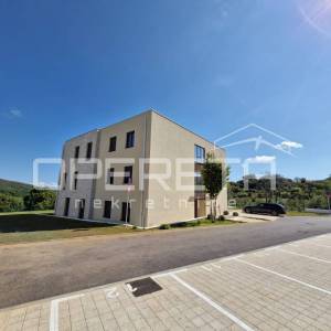 Labin - trosoban stan 112 m2 sa pogledom na more