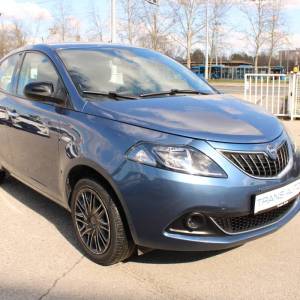 Lancia Y 1.0 Hybrid