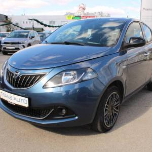 Lancia Y 1.0 Hybrid