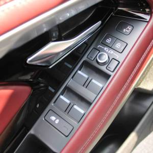 Land Rover Range Rover Evoque 2.0D R-Dynamic AUTOMATIK *PANORAMA,MERDIAN,KAMERA 360*