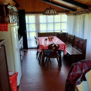LIJEVO SREDIČKO – Vikendica 55 m² uz Kupu s velikim zemljištem!