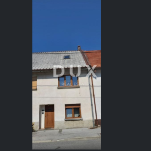 LOKVE - Kuća s dvorištem na odličnoj lokaciji