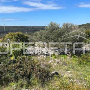 Lošinj, Ćunski - Građevinsko zemljište s pogledom na more, 630 m²