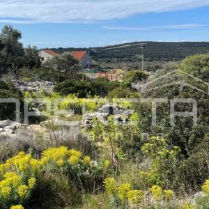 Lošinj, Ćunski - Građevinsko zemljište s pogledom na more, 630 m²