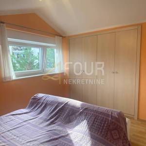 Lovran, 73.99m2, 2s+db, lođa, parking