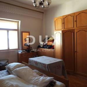 LOVRAN, CENTAR - stan 2. RED DO MORA 110m2 s panoramskim pogledom na more