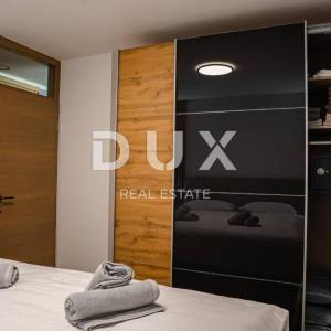 LOVRAN, CENTAR - Ugostiteljski objekt sa uhodanim poslom i apartmanom