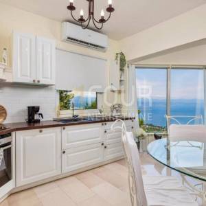 Lovran, elegantni stan od 110.51m2, terasa, panoramski pogled