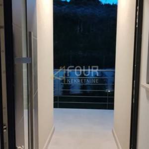 Lovran, nova luksuzna vila s bazenom i prekrasnim pogledom na Kvarner