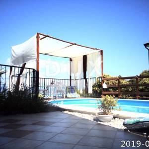 LOVRAN - prekrasna luksuzna dvojna kuća s bazenom i panoramskim pogledom na more