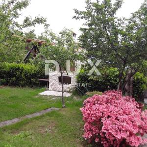 LOVRAN - turistički objekt s 8 apartmana i 1300m2 okućnice