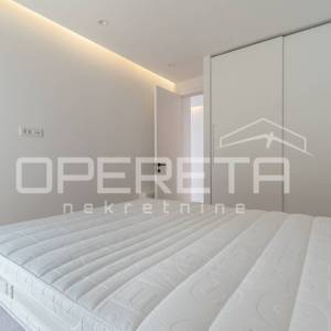 Luksuzan stan u prizemlju moderne novogradnje – Opatija, centar
